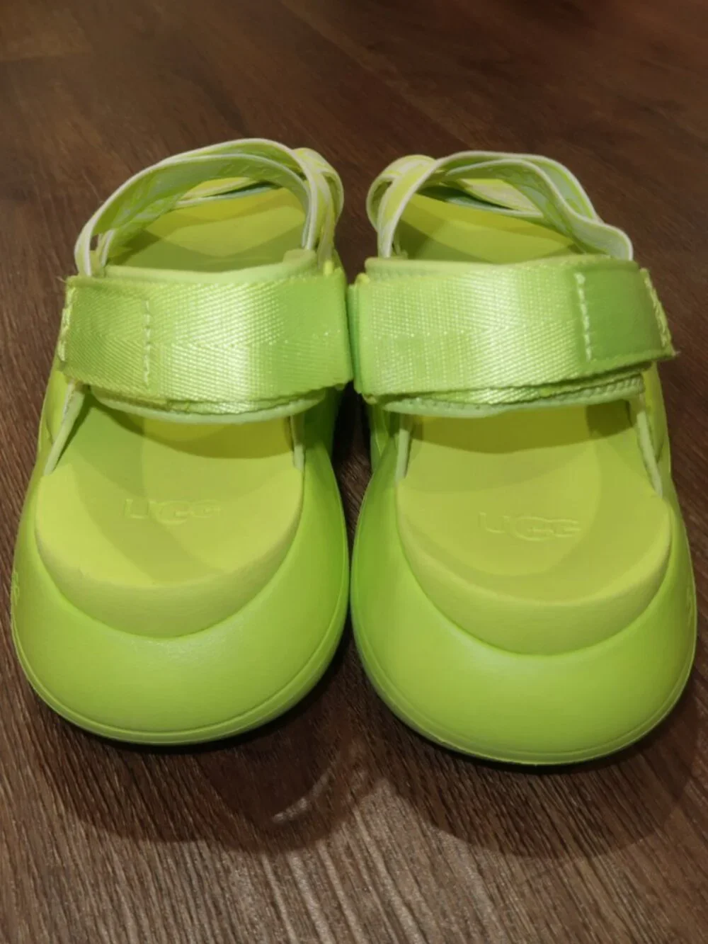 Womens UGG LA Cloud Platform Sandals Stretchy Strappy Neon Green Lightweight 9 - Picture 6 of 11